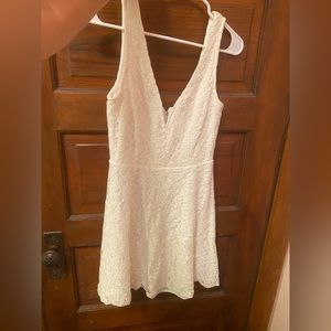 Lulus lace detail white cocktail dress